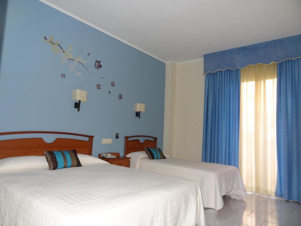 Hotel Restaurant Llansola Sant Carlos de la Ràpita Δωμάτιο φωτογραφία