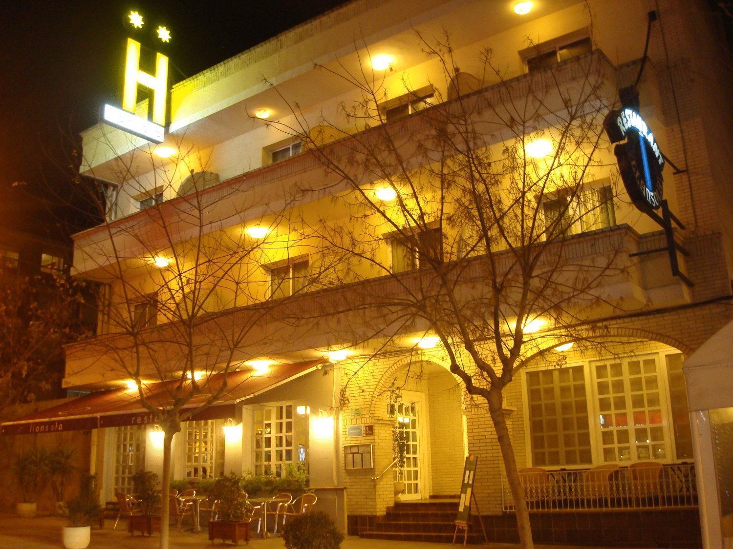 Hotel Restaurant Llansola Sant Carlos de la Ràpita Εξωτερικό φωτογραφία