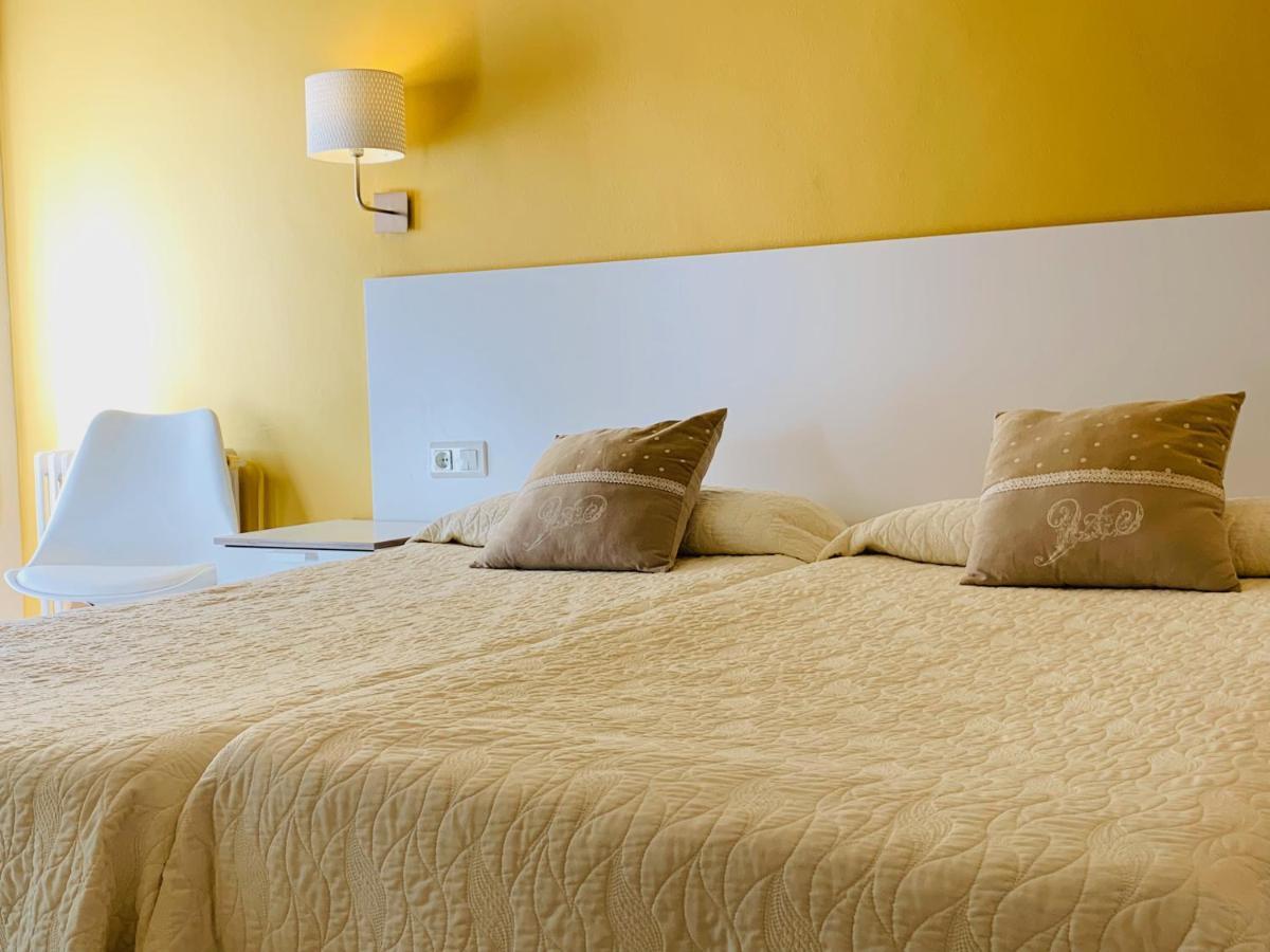 Hotel Restaurant Llansola Sant Carlos de la Ràpita Εξωτερικό φωτογραφία