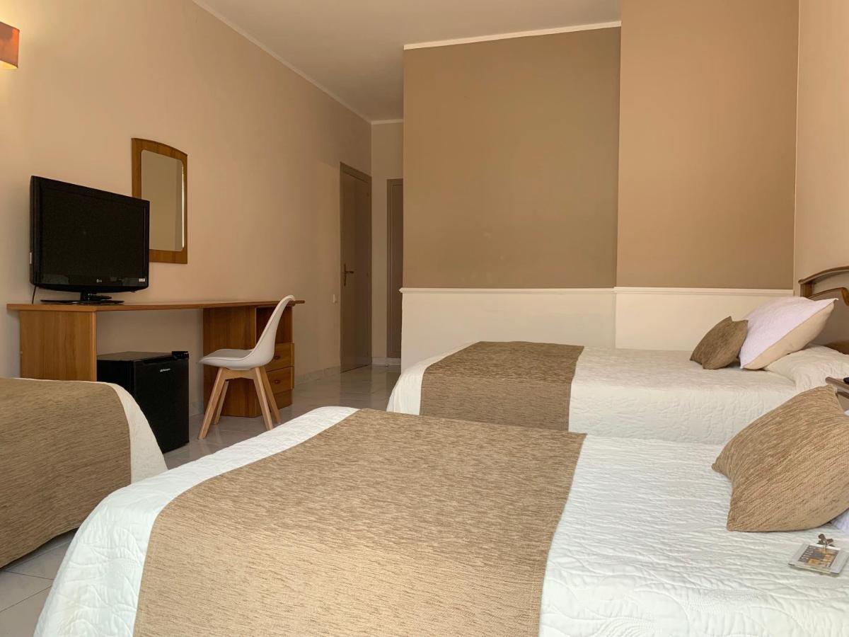 Hotel Restaurant Llansola Sant Carlos de la Ràpita Εξωτερικό φωτογραφία