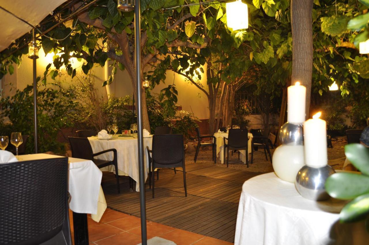Hotel Restaurant Llansola Sant Carlos de la Ràpita Εξωτερικό φωτογραφία