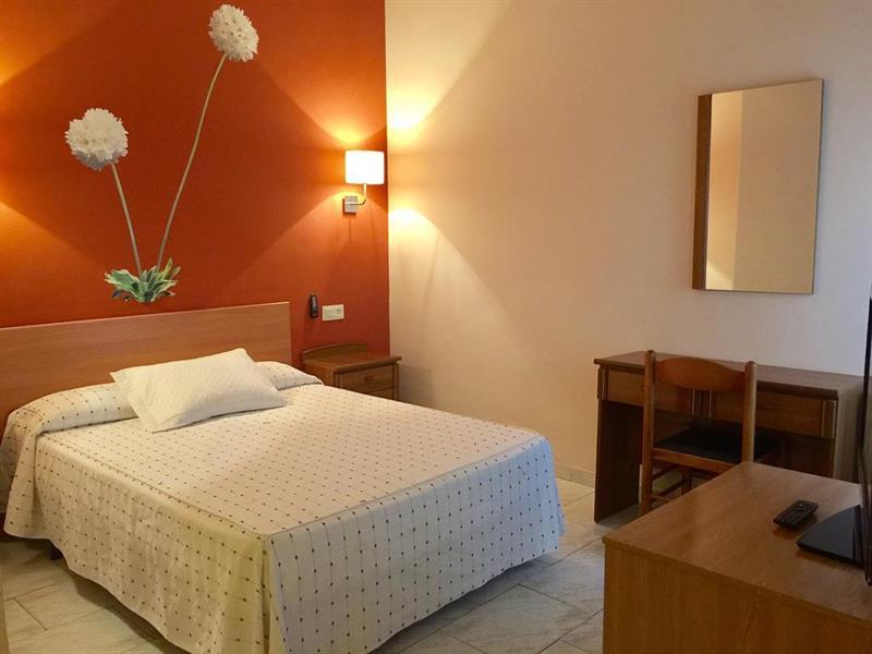 Hotel Restaurant Llansola Sant Carlos de la Ràpita Εξωτερικό φωτογραφία