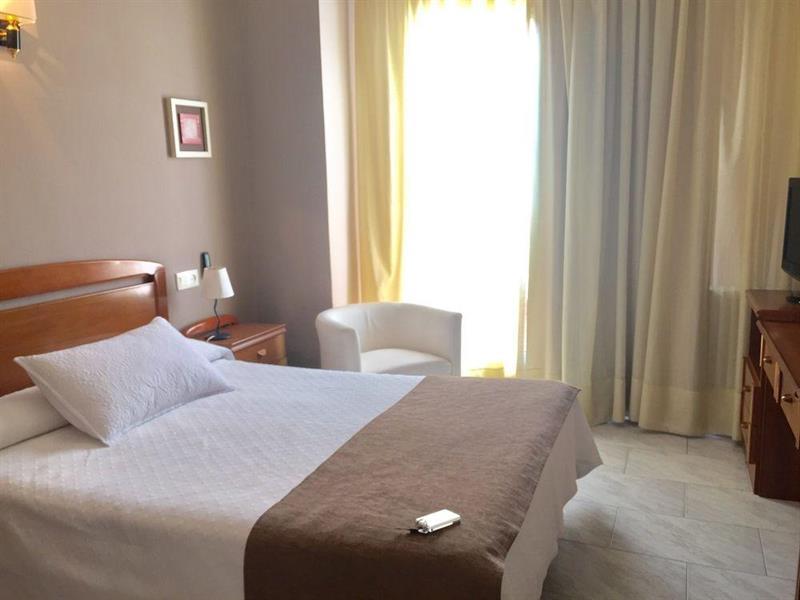 Hotel Restaurant Llansola Sant Carlos de la Ràpita Εξωτερικό φωτογραφία