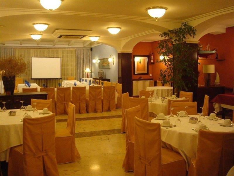 Hotel Restaurant Llansola Sant Carlos de la Ràpita Εξωτερικό φωτογραφία